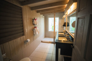 ⭐️Azure Waterfront Pool Suite (Starfish) Photo 5